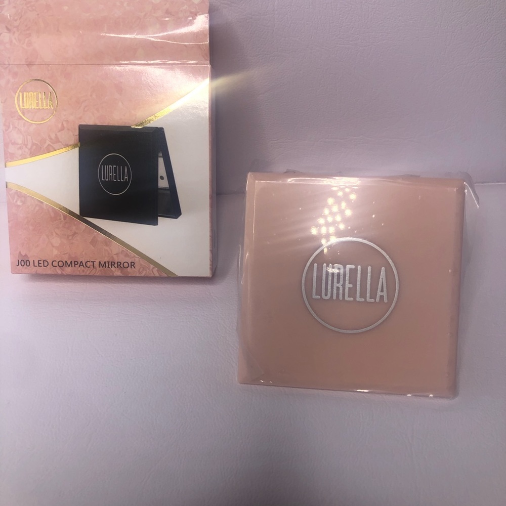 LED compact mirrors - Picture 3 of 5
